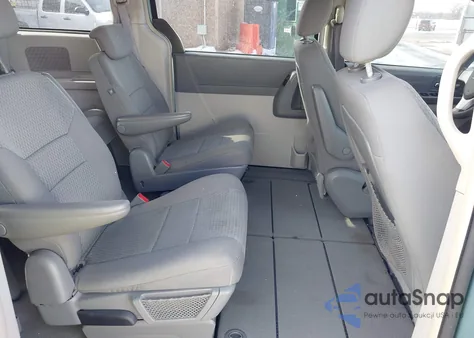 2009 Chrysler Town & Country Lx z USA, uszkodzony, nr VIN 2A8HR44E89R545798